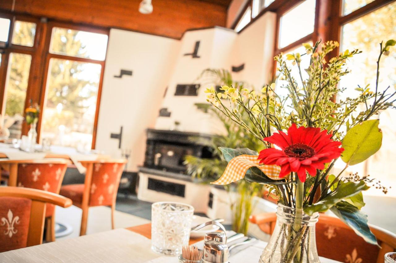 Schneiderlein Hotel Limabach - Oberfrohna Extérieur photo